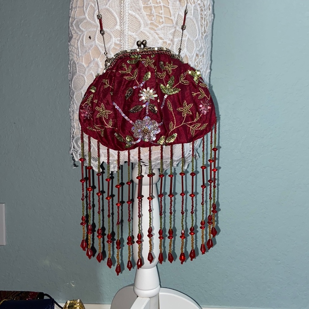 RARE vintage WAYNE KLESKI Victorian Floral Beaded crossbody fringe Bag purse